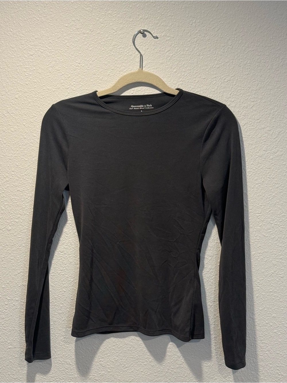 Abercrombie & Fitch Women's Dark Grey Sandwash Rib Long-Sleeve Crew Top